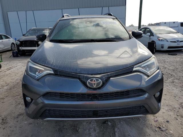 JTMNFREVXHD101502 - 2017 TOYOTA RAV4 SE GRAY photo 5