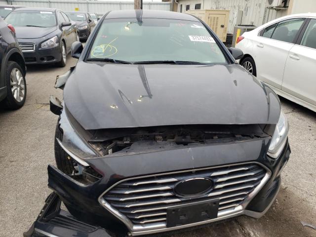 5NPE24AF2JH634859 - 2018 HYUNDAI SONATA SE BLACK photo 5