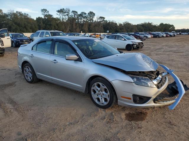 3FAHP0HA7BR249853 - 2011 FORD FUSION SE SILVER photo 4