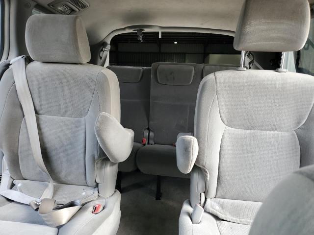 5TDZA23C85S257563 - 2005 TOYOTA SIENNA CE SILVER photo 10