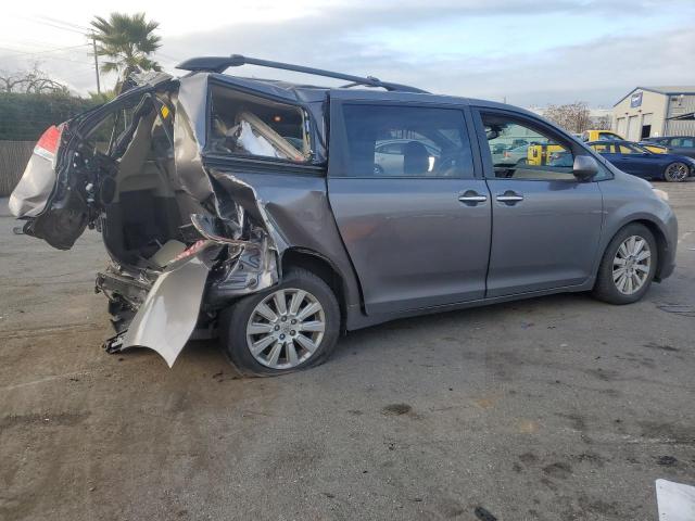 5TDYK3DCXCS242640 - 2012 TOYOTA SIENNA XLE GRAY photo 3