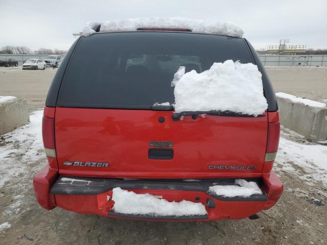 1GNDT13W812158114 - 2001 CHEVROLET BLAZER RED photo 6