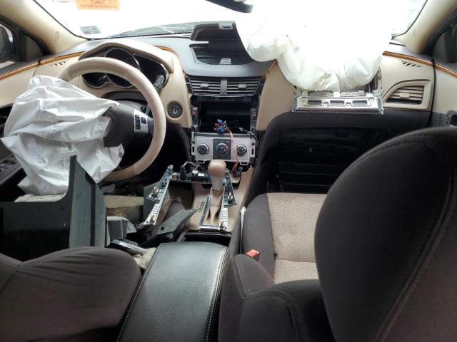 1G1ZC5E04CF105560 - 2012 CHEVROLET MALIBU 1LT WHITE photo 8