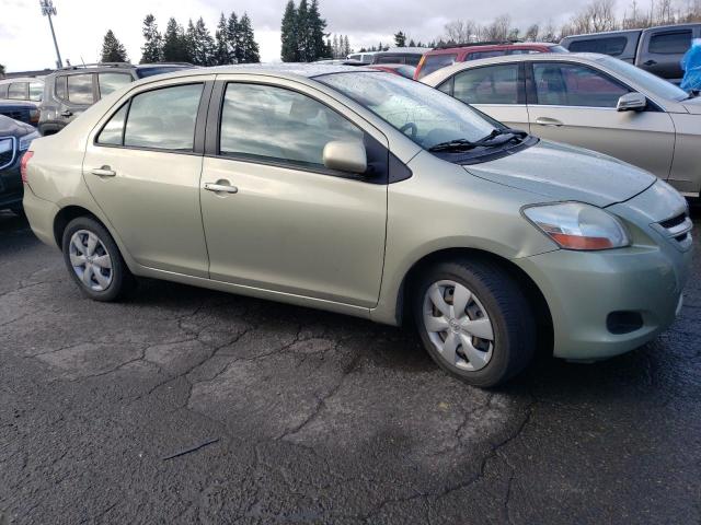 JTDBT903271092358 - 2007 TOYOTA YARIS GREEN photo 4