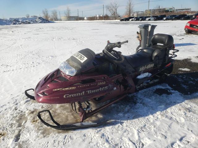 137500010 - 1999 SKI DOO GRAND TOUR BURGUNDY photo 2