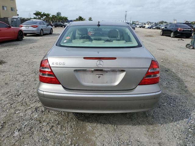 WDBUF70J46A899853 - 2006 MERCEDES-BENZ E 500 GOLD photo 6