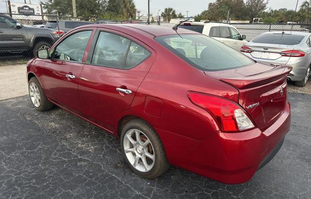 3N1CN7AP1KL840476 - 2019 NISSAN VERSA S RED photo 3