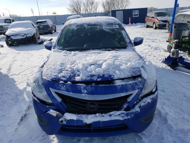 3N1CN7AP6GL854249 - 2016 NISSAN VERSA S BLUE photo 5