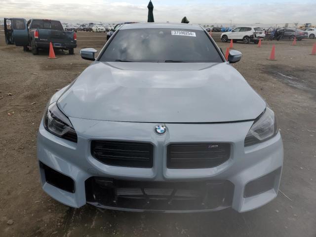 3MF13DM06R8E17653 - 2024 BMW M2 GRAY photo 5