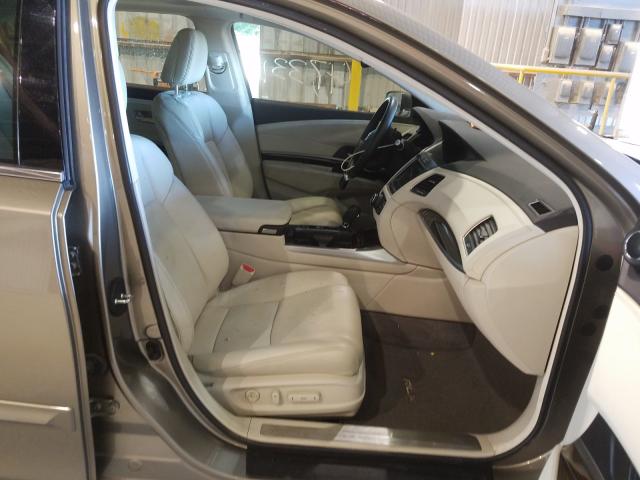 JH4KC1F54GC000678 - 2016 ACURA RLX TECH  photo 5