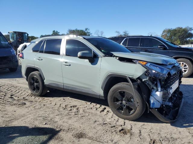 2T3W1RFV7MW141325 - 2021 TOYOTA RAV4 XLE GRAY photo 4