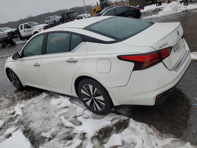 1N4BL4DW7KC131293 - 2019 NISSAN ALTIMA SV WHITE photo 2