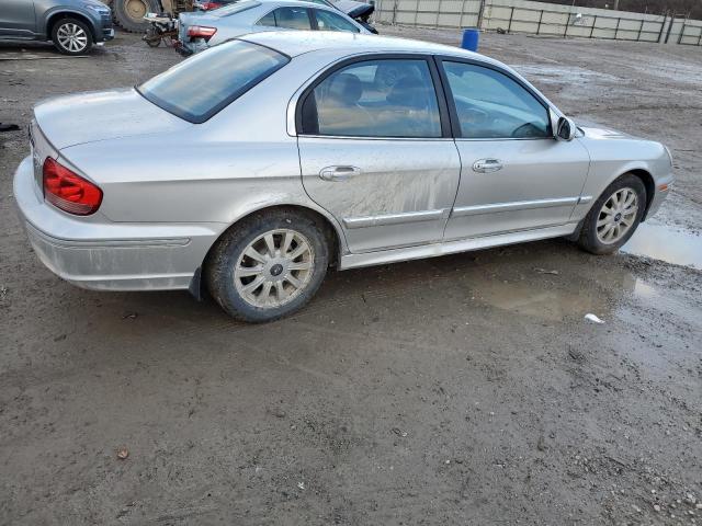 KMHWF35HX4A967106 - 2004 HYUNDAI SONATA GLS SILVER photo 3