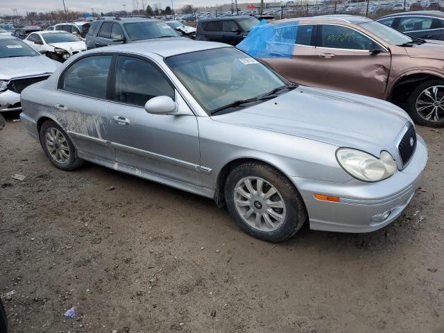 KMHWF35HX4A967106 - 2004 HYUNDAI SONATA GLS SILVER photo 4