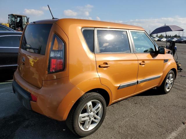 KNDJT2A28B7242648 - 2011 KIA SOUL + ORANGE photo 3