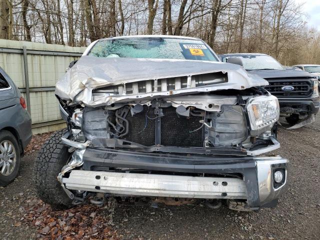 5TFUY5F14GX542758 - 2016 TOYOTA TUNDRA DOUBLE CAB SR/SR5 SILVER photo 5