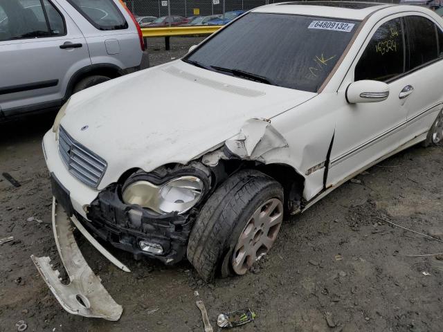 WDBRF81J15F569793 - 2005 MERCEDES-BENZ C 240 4MATIC WHITE photo 9