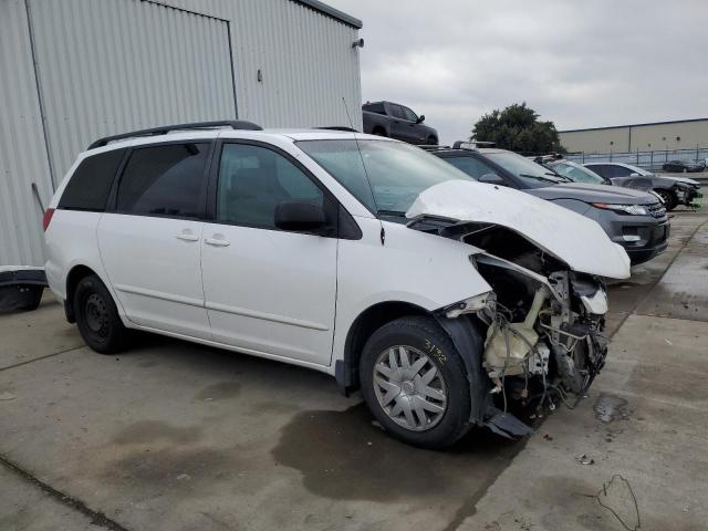 5TDZA23CX6S471522 - 2006 TOYOTA SIENNA CE WHITE photo 4