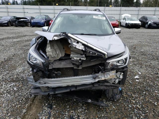 JF2SKAWC9KH499994 - 2019 SUBARU FORESTER TOURING 银色 照片 5