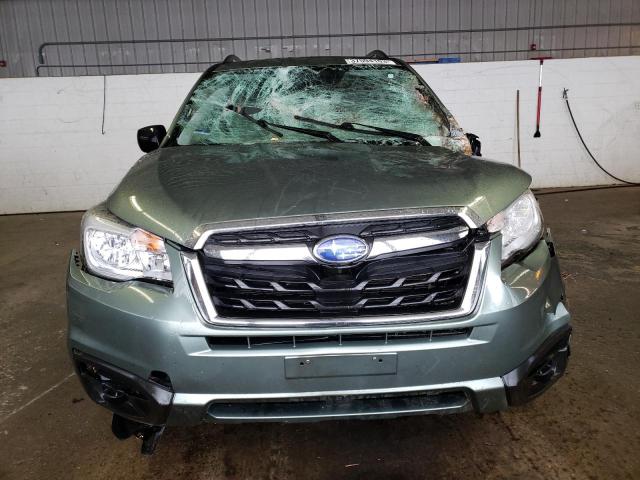 JF2SJABC9JH411369 - 2018 SUBARU FORESTER 2.5I GREEN photo 5