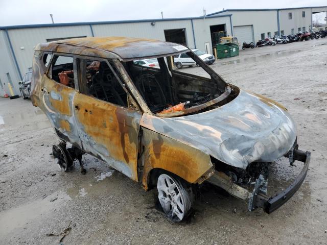 KNDJ23AU6P7198568 - 2023 KIA SOUL LX BURN photo 4