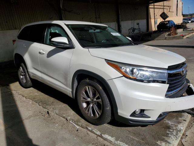 5TDZKRFH0GS172376 - 2016 TOYOTA HIGHLANDER LE WHITE photo 4