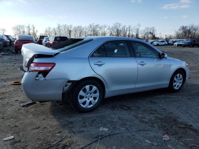 4T1BF3EK4BU741391 - 2011 TOYOTA CAMRY BASE SILVER photo 3