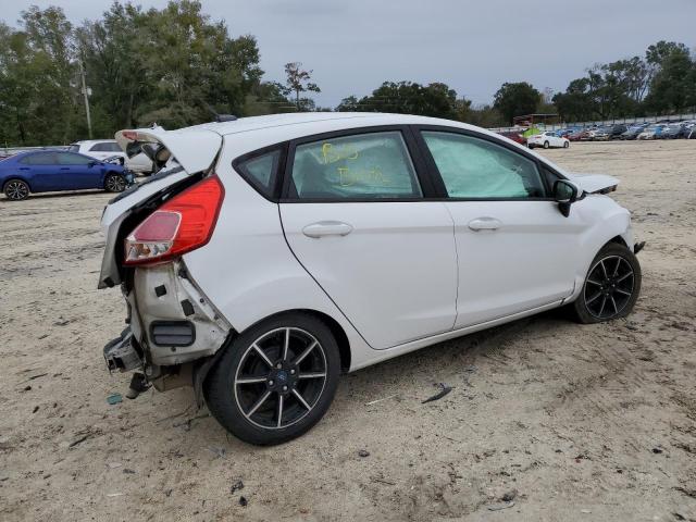 3FADP4EJ8KM153219 - 2019 FORD FIESTA SE WHITE photo 3