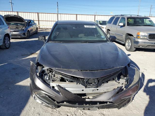 4T1C11AK9MU439157 - 2021 TOYOTA CAMRY LE GRAY photo 5