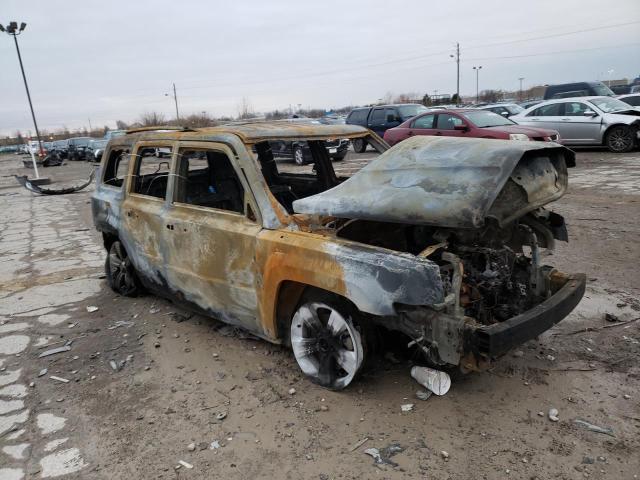 1C4NJPFB0FD186502 - 2015 JEEP PATRIOT LATITUDE BURN photo 4