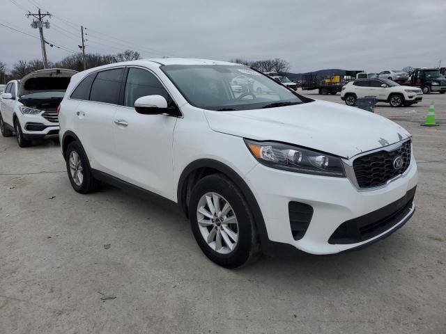 5XYPG4A59KG501882 - 2019 KIA SORENTO LX WHITE photo 4