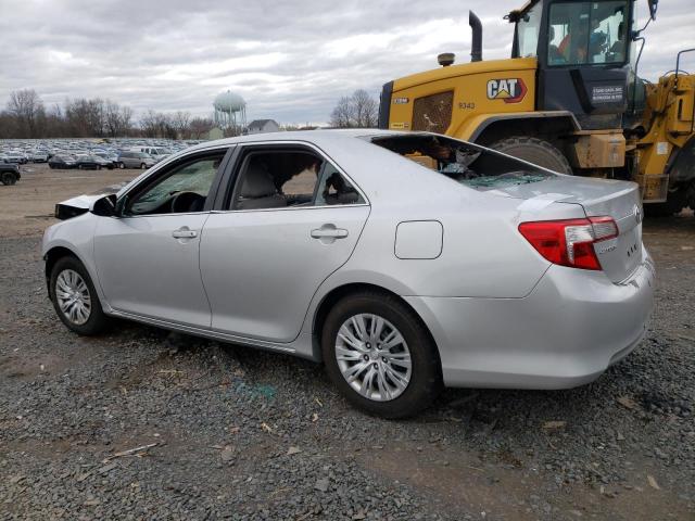 4T1BF1FK0CU002846 - 2012 TOYOTA CAMRY BASE SILVER photo 2