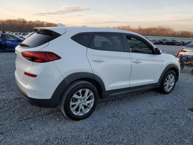 KM8J23A4XKU842255 - 2019 HYUNDAI TUCSON SE WHITE photo 3