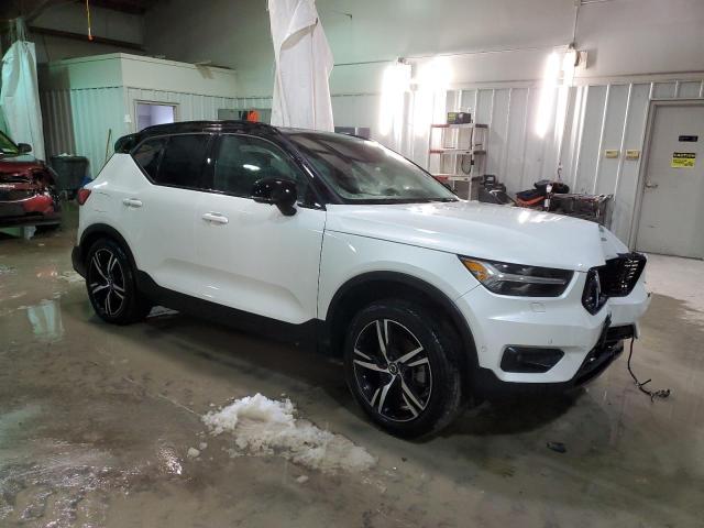 YV4162UM8N2740626 - 2022 VOLVO XC40 T5 R-DESIGN WHITE photo 4