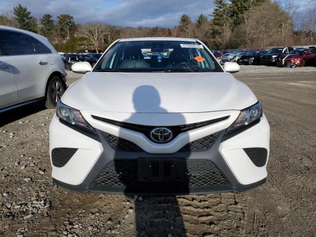 4T1B11HK4KU777788 - 2019 TOYOTA CAMRY L WHITE photo 5