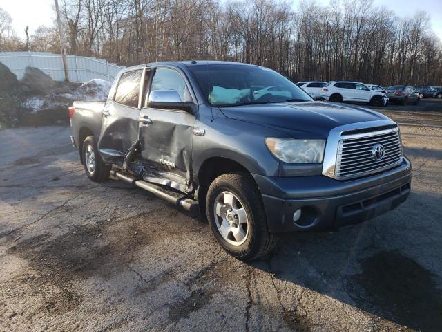 5TFHY5F11AX106894 - 2010 TOYOTA TUNDRA CREWMAX LIMITED GRAY photo 4