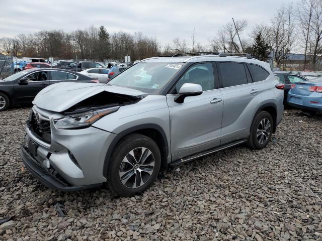 5TDGZRBHXLS052796 - 2020 TOYOTA HIGHLANDER XLE SILVER photo 1