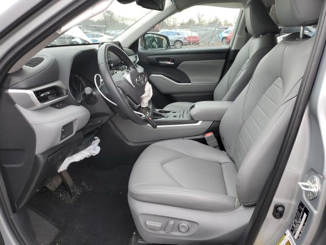 5TDGZRBHXLS052796 - 2020 TOYOTA HIGHLANDER XLE SILVER photo 7