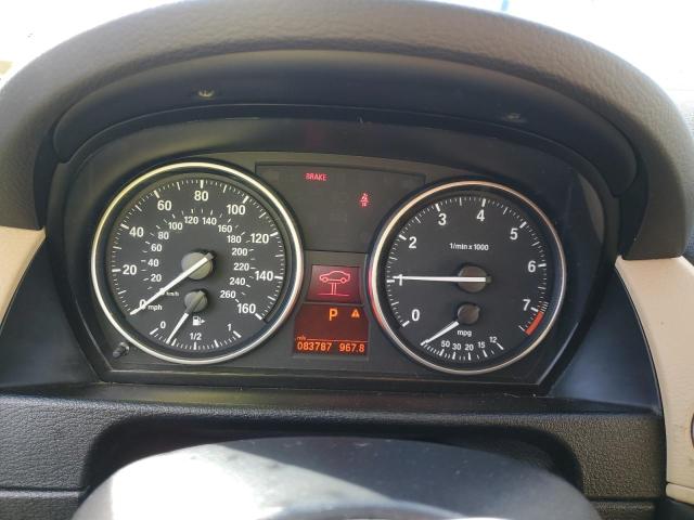 WBAVM1C56DVW44261 - 2013 BMW X1 SDRIVE28I WHITE photo 9