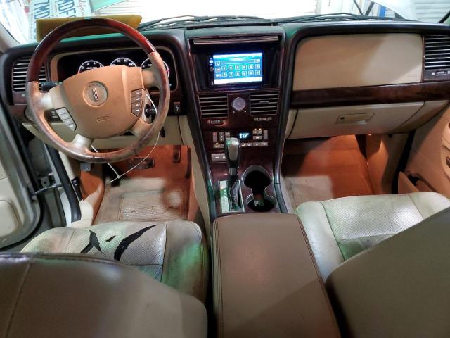 5LMEU68H53ZJ50301 - 2003 LINCOLN AVIATOR 银色 照片 8