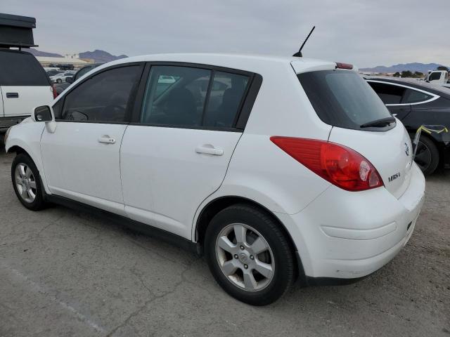 3N1BC13E69L362169 - 2009 NISSAN VERSA S WHITE photo 2