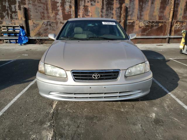 JT2BF22K410336097 - 2001 TOYOTA CAMRY CE BEIGE photo 5