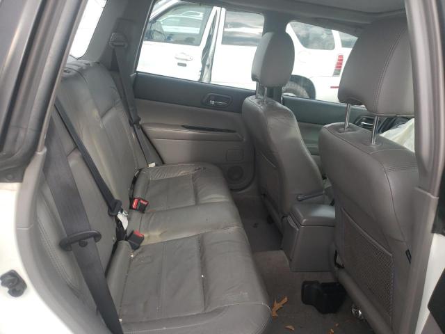 JF1SG656X4H750409 - 2004 SUBARU FORESTER 2.5XS Белый фото 10
