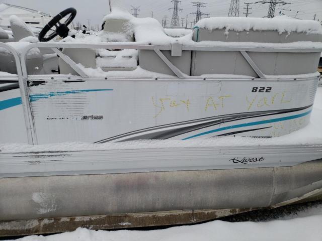 APX25510C818 - 2018 APX BOAT WHITE photo 9