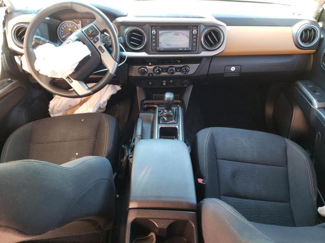 3TMCZ5AN5JM140408 - 2018 TOYOTA TACOMA DOUBLE CAB 棕色 照片 8