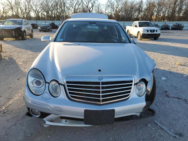 WDBUF56X58B304313 - 2008 MERCEDES-BENZ E 350 SILVER photo 5