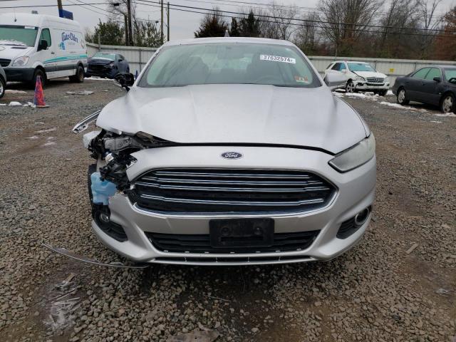 1FA6P0H70E5405623 - 2014 FORD FUSION SE SILVER photo 5