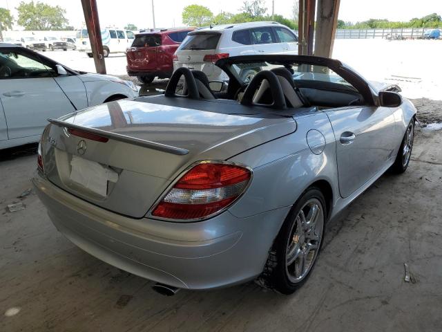 WDBWK54F66F111561 - 2006 MERCEDES-BENZ SLK 280 SILVER photo 4