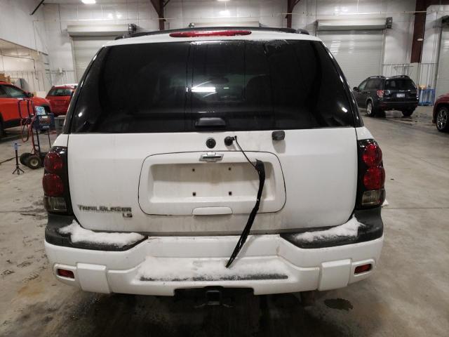 1GNDT13S752379920 - 2005 CHEVROLET TRAILBLAZE LS WHITE photo 6