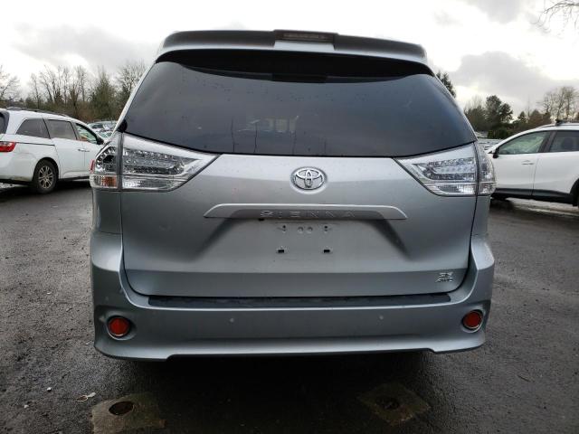 5TDEZ3DC8KS218284 - 2019 TOYOTA SIENNA SE SILVER photo 6